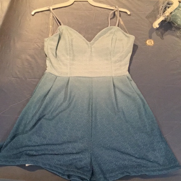 Ombré Romper - Picture 2 of 3